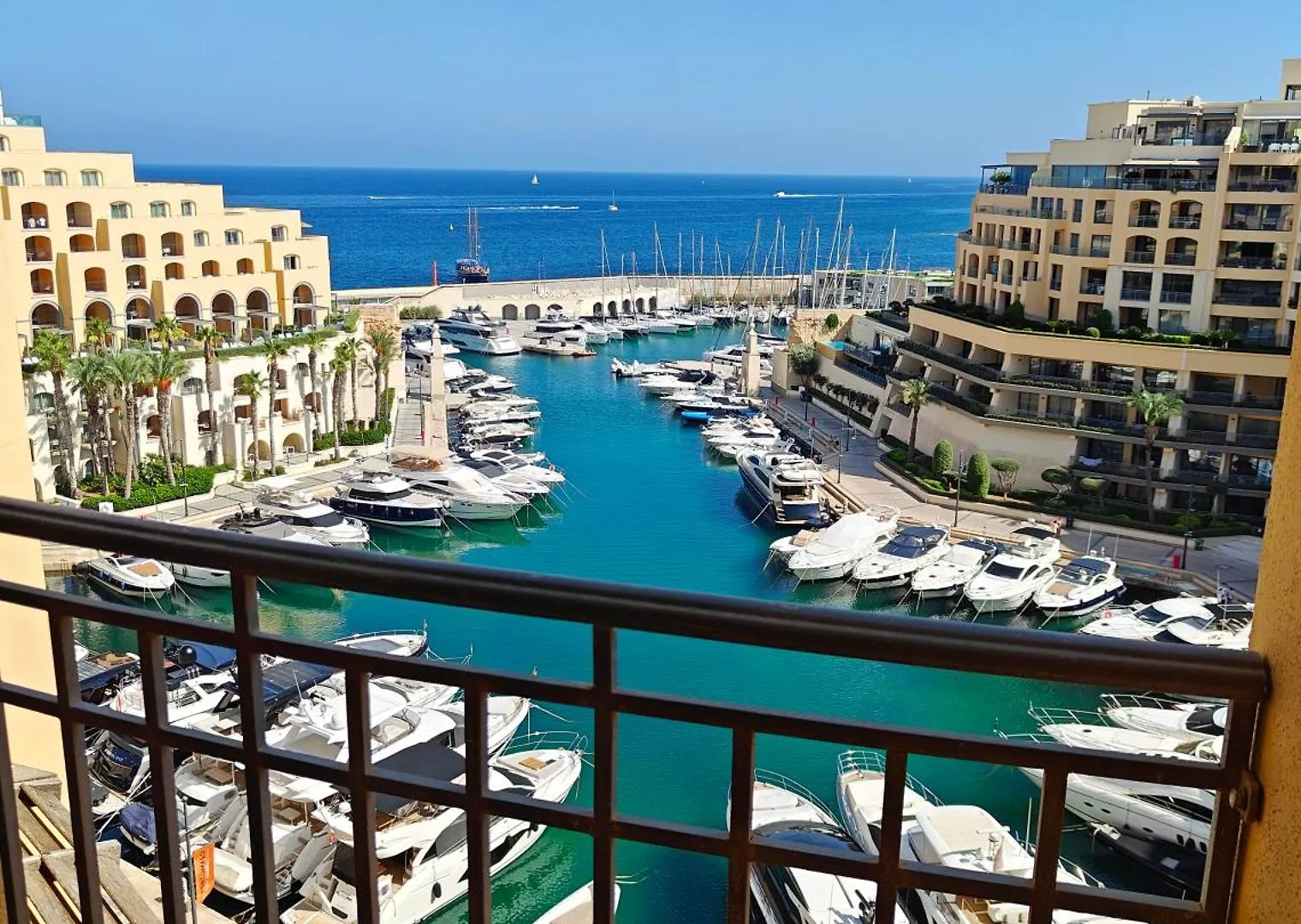 Portomaso Seaview Apartment Sliema 0*,