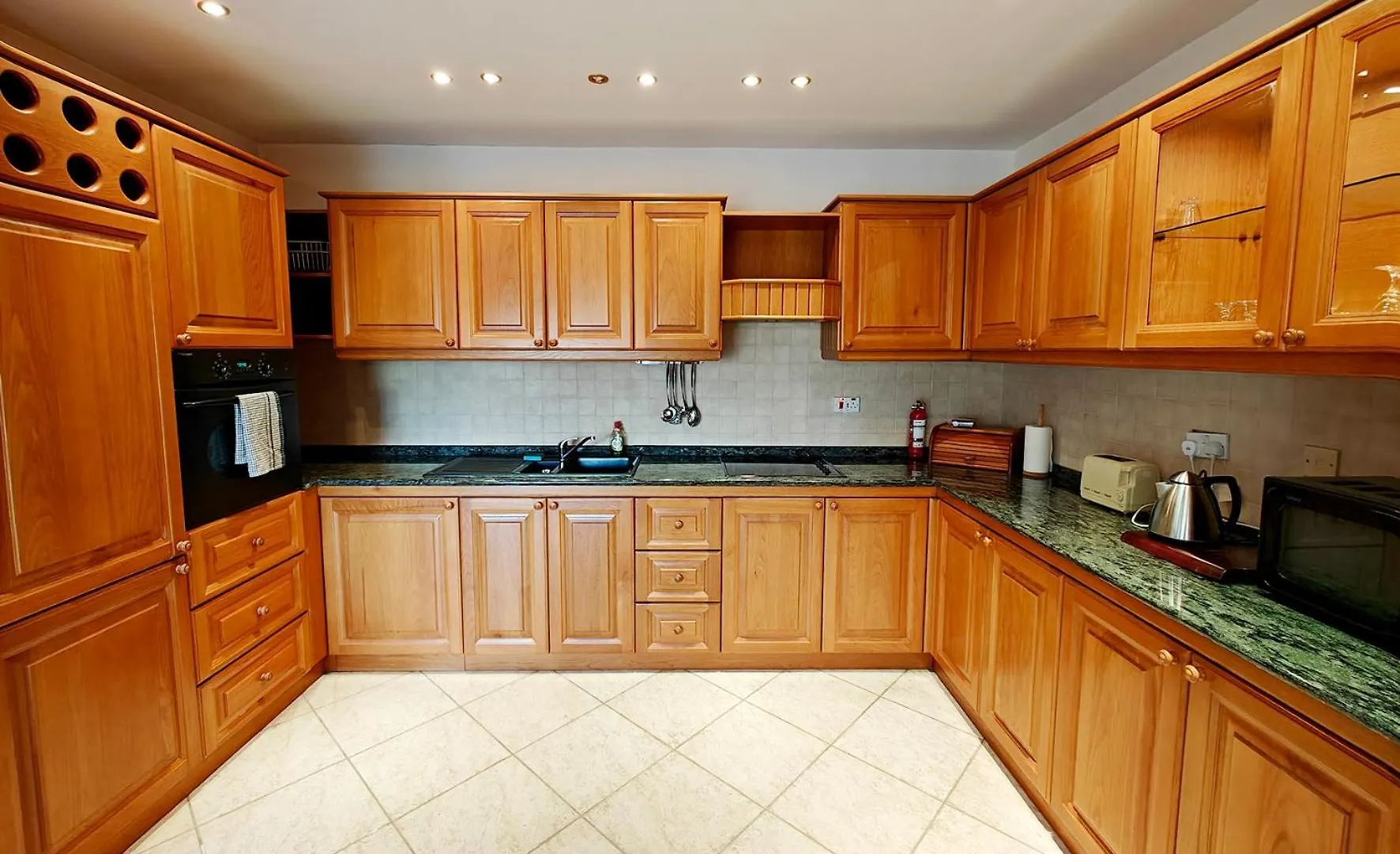 Portomaso Seaview Apartment Sliema