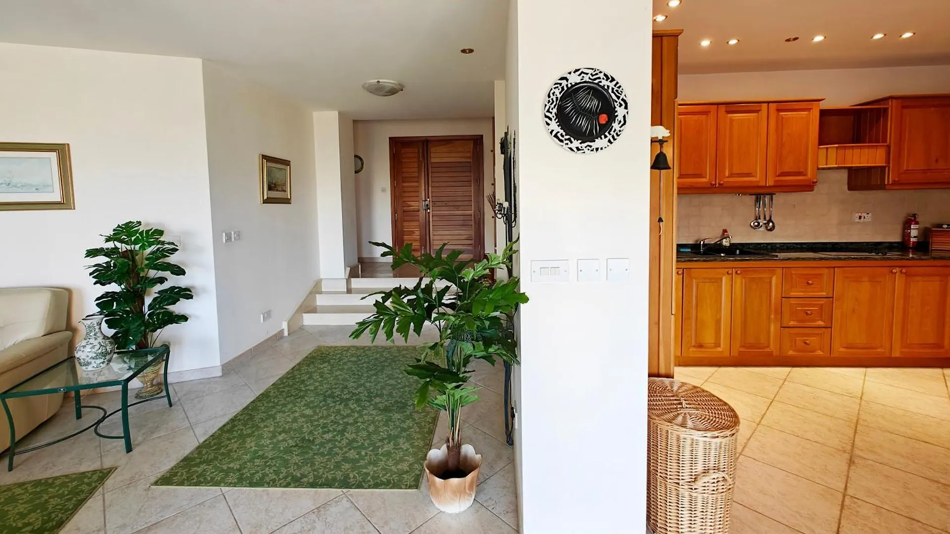 Portomaso Seaview Apartment Sliema