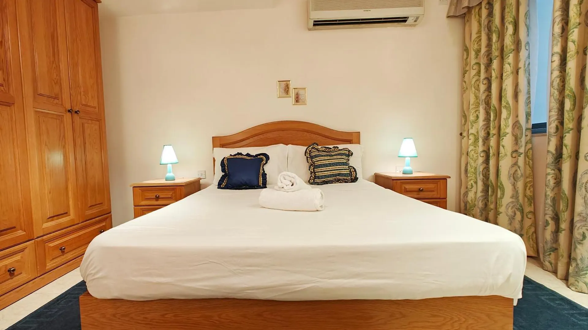 Portomaso Seaview Apartment Sliema 0*,
